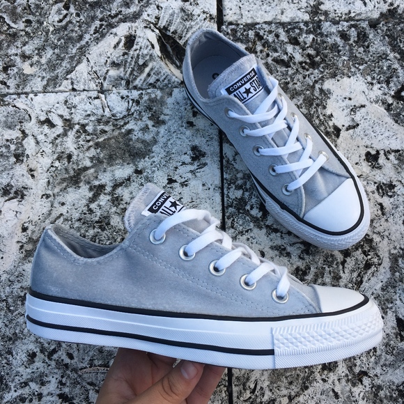 Converse Shoes - Converse Chuck Taylor All Star Ox Velvet Womens 9